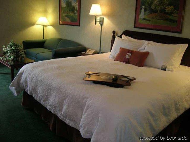 Hampton Inn Jonesville/Elkin Arlington Room photo